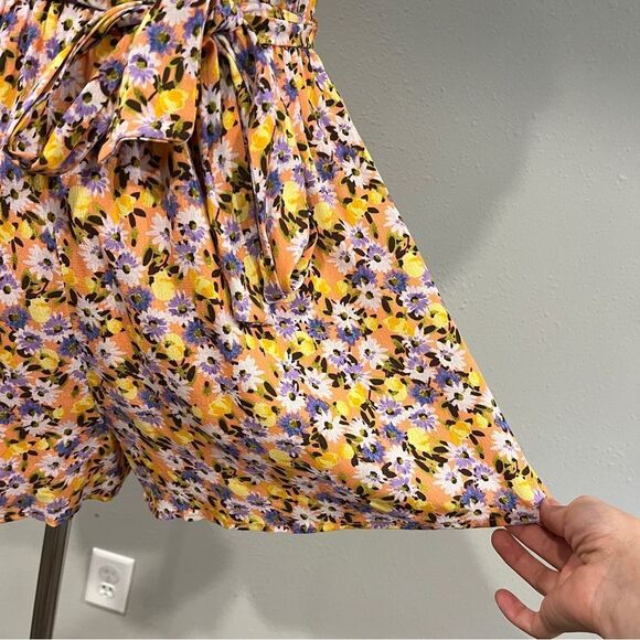 Floral Off-Shoulder mini Romper size small - Picture 7 of 14